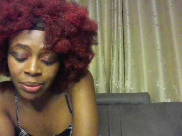 sweetally Live Webcam on BongaCams