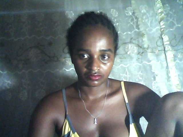 Flania webcam bongacams model stream image