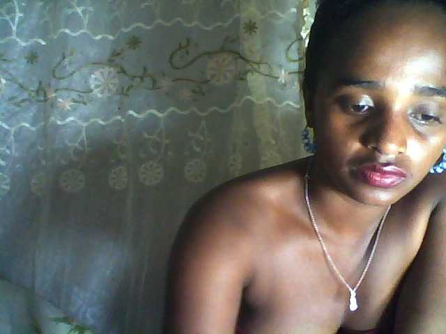 Flania webcam bongacams model stream image