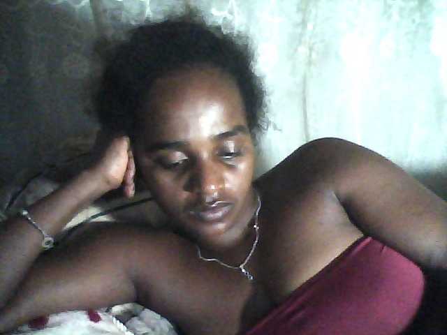 Flania webcam bongacams model stream image