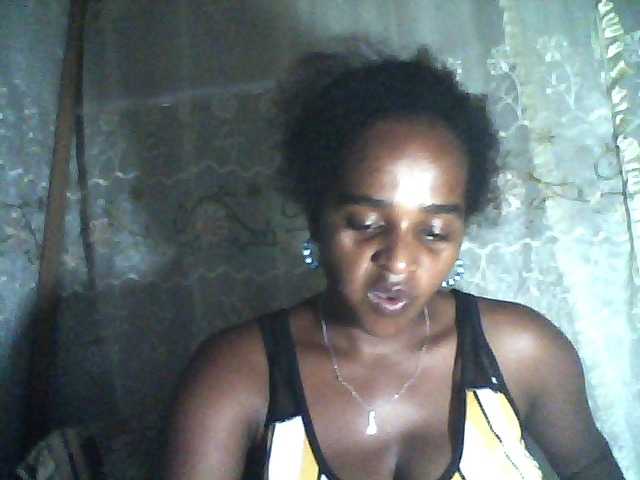 Flania webcam bongacams model stream image