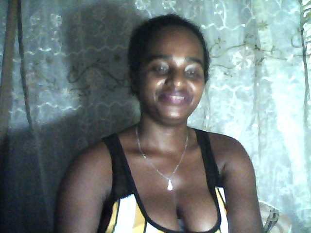 Flania webcam bongacams model stream image