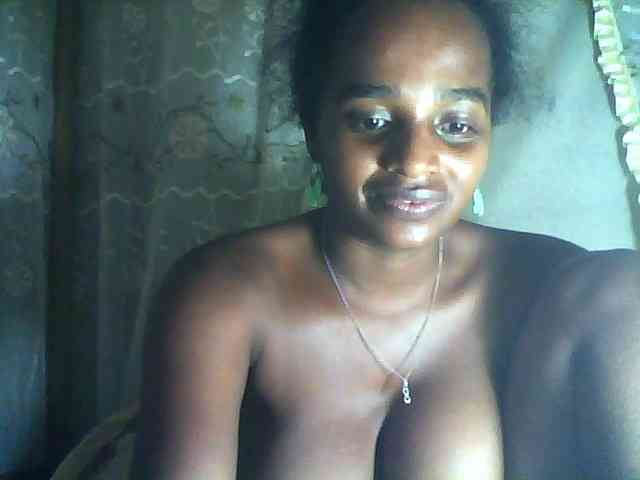 Flania Live Webcam on BongaCams