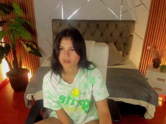 Sweet-kim webcam