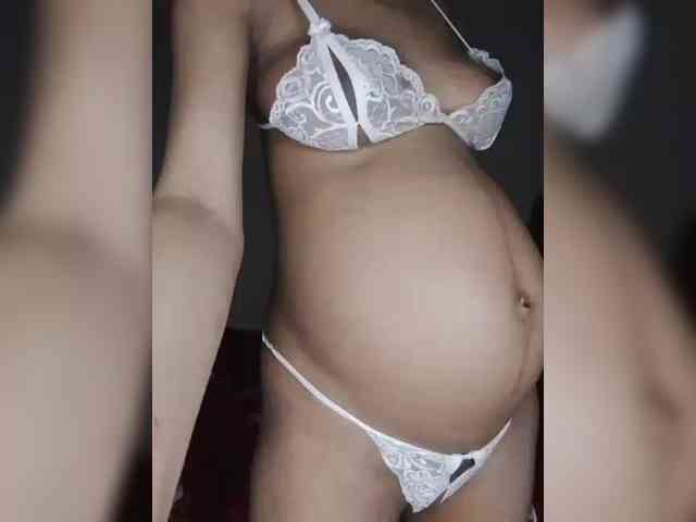 YoungLisa285 webcam