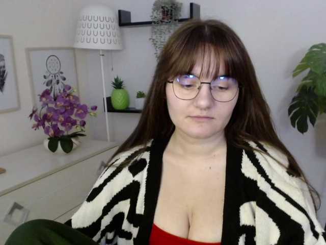 Watch the passionate 25 years old perfectJulie from BongaCams as she gets bonkers perfectJulie from BongaCams