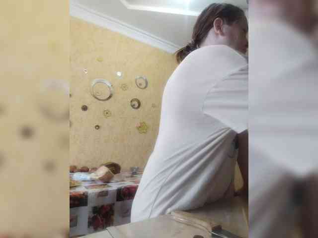MikaCandy webcam