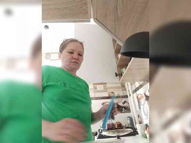MikaCandy webcam