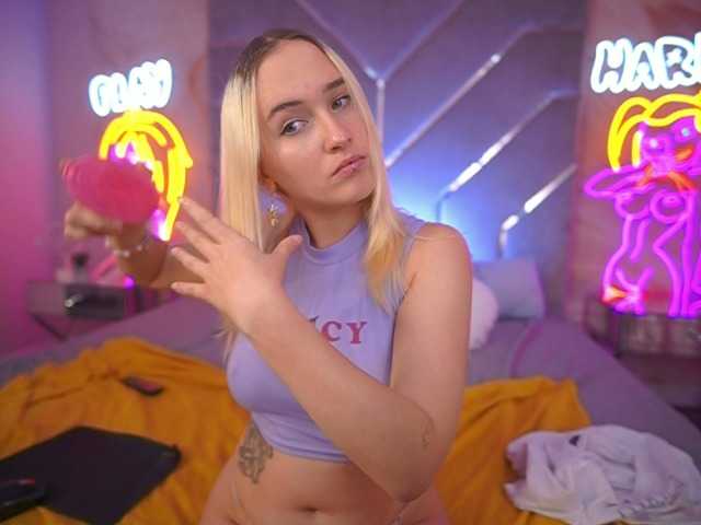 LilElfie from BongaCams is Freechat