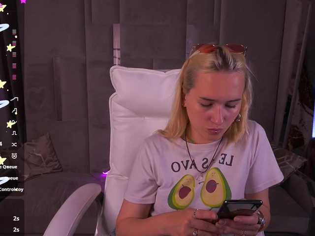 LilElfie on BongaCams 