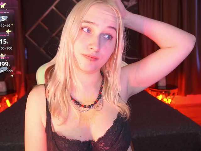 LilElfie's BongaCams show and profile