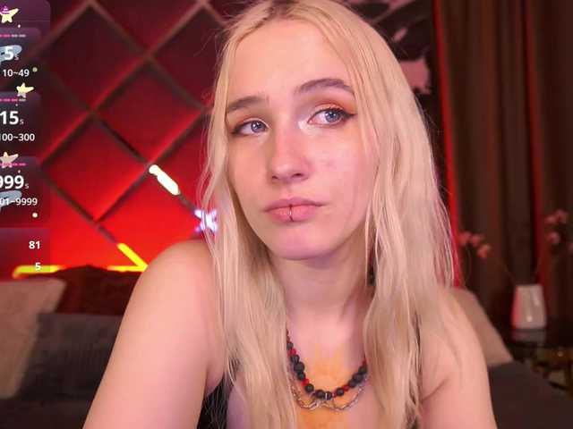 LilElfie's BongaCams show and profile