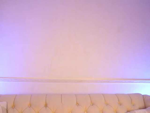 LilElfie's BongaCams show and profile