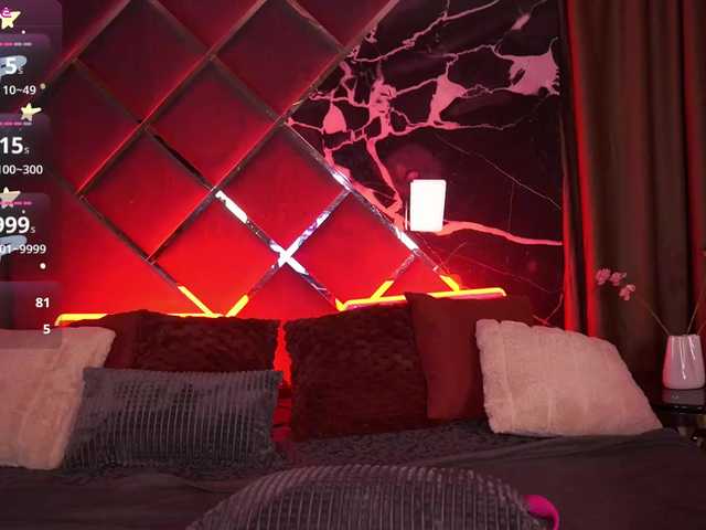 LilElfie's BongaCams show and profile