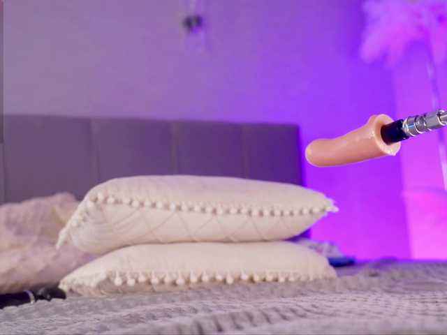 EvaEllis live cam