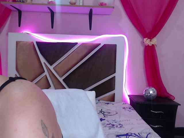 Alissia-rhodes webcam