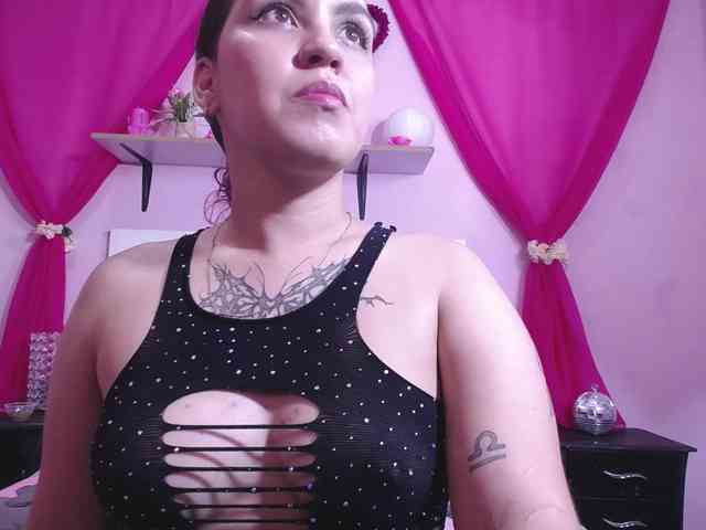 Alissia-rhodes webcam