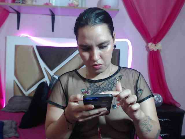 Alissia-rhodes webcam