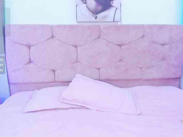 Zooe-Brown webcam