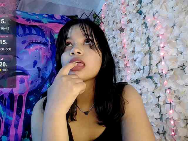 MomokoMei webcam