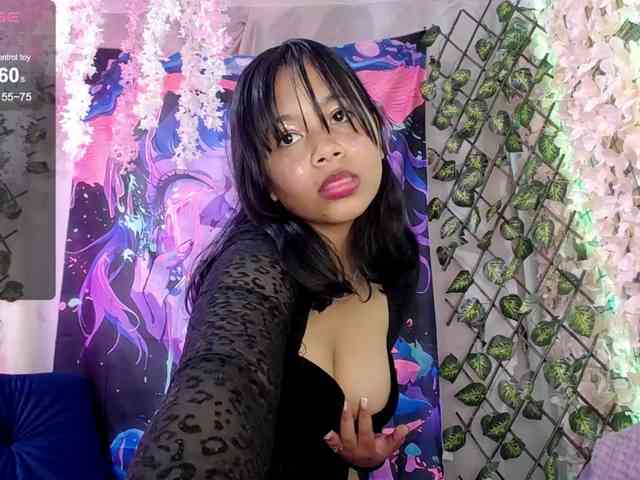 MomokoMei webcam