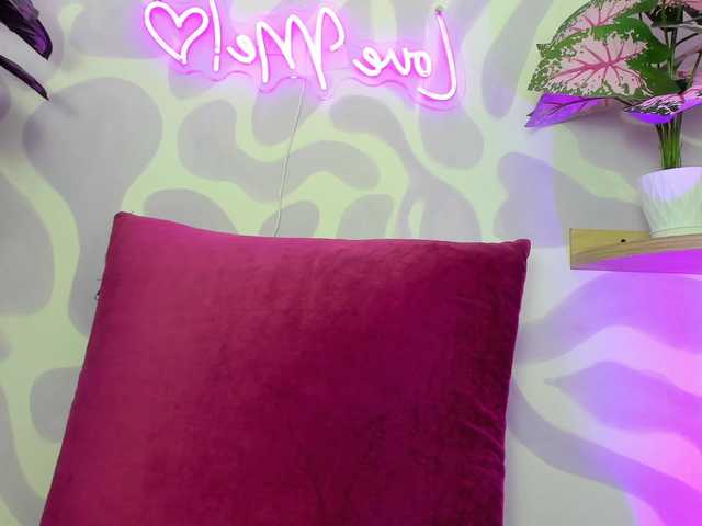  Aishaluna chat room