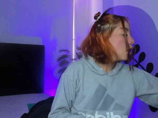 Aishaluna webcam