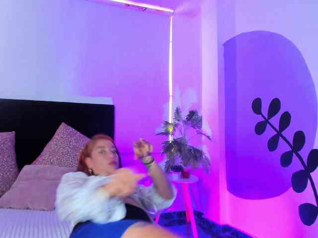 Aishaluna webcam