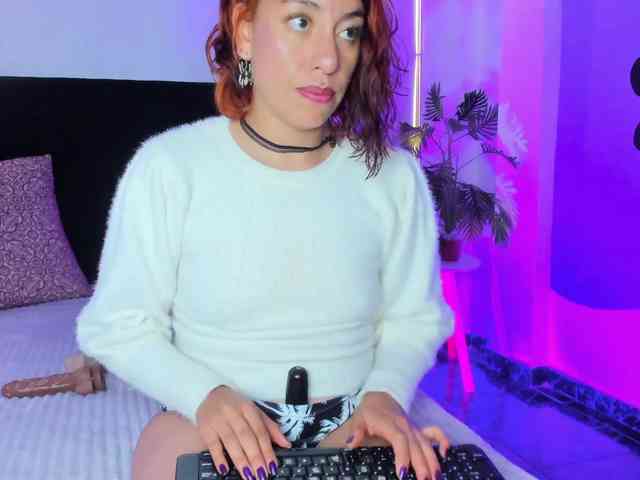 Aishaluna webcam