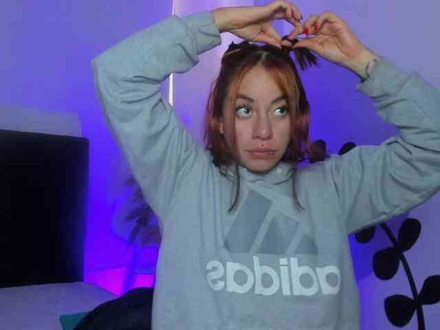Aishaluna webcam