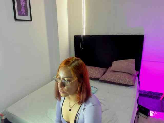 Aishaluna webcam