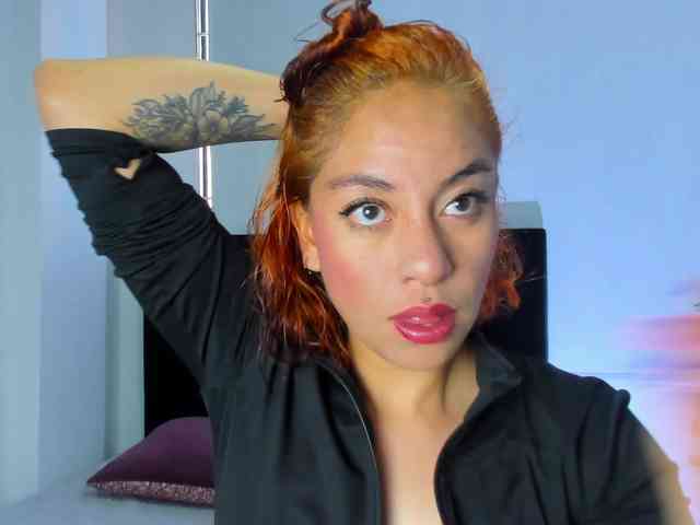 Aishaluna webcam