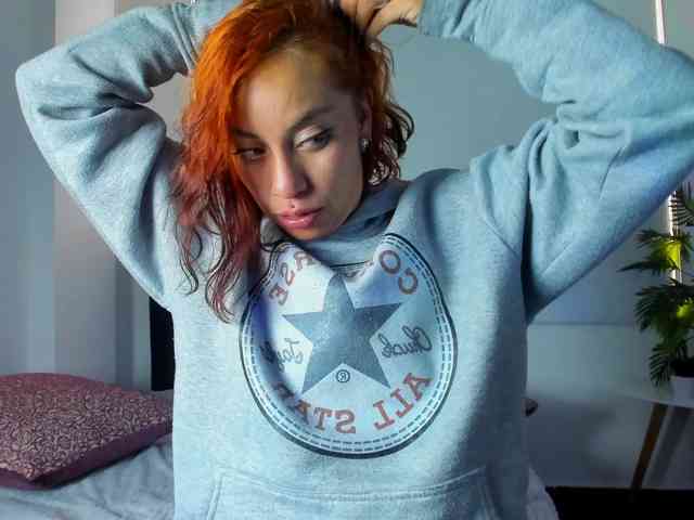 Aishaluna webcam
