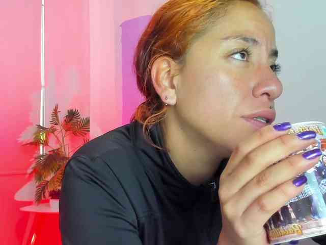 Aishaluna webcam