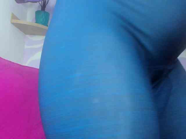 Aishaluna webcam