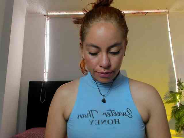 Aishaluna webcam