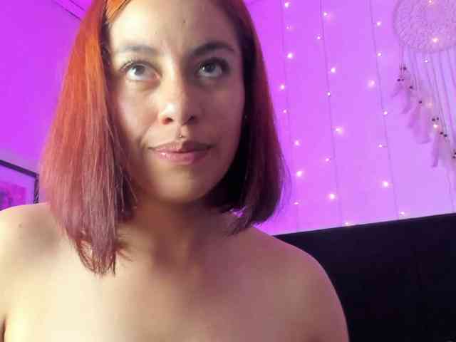 Aishaluna webcam