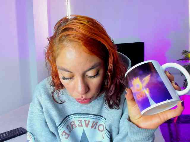 Aishaluna webcam
