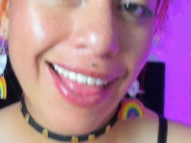 Aishaluna webcam