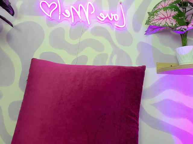 Aishaluna webcam