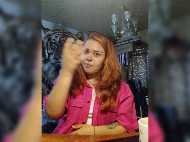xxx video chat NessiePolly