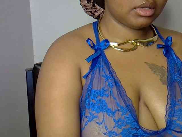 Onlyyhazelbrown Live Webcam on BongaCams
