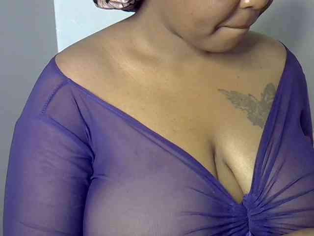 Onlyyhazelbrown webcam