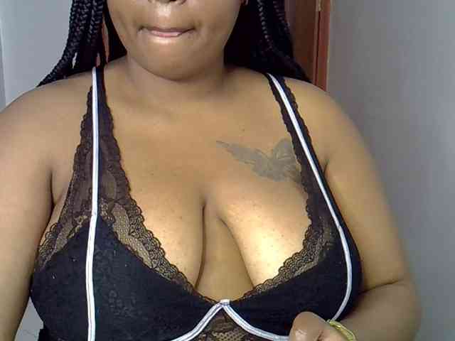 Onlyyhazelbrown webcam