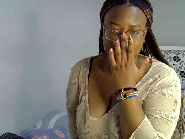 Onlyyhazelbrown webcam