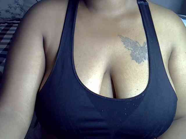 Onlyyhazelbrown webcam