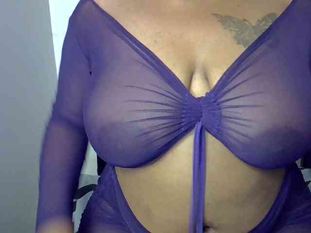 Onlyyhazelbrown webcam
