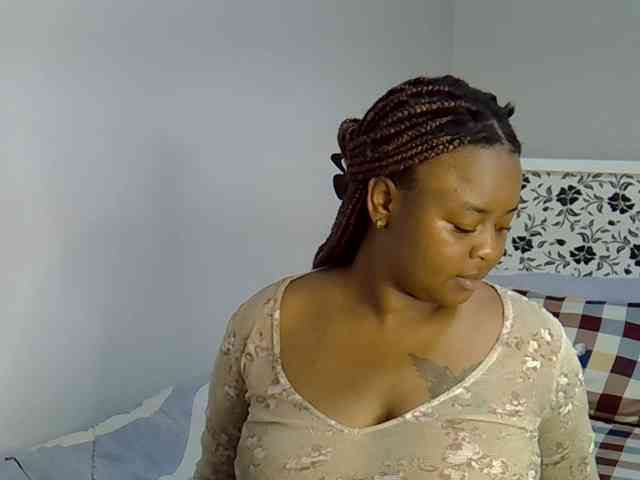 Onlyyhazelbrown webcam