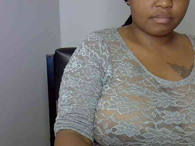 Onlyyhazelbrown webcam