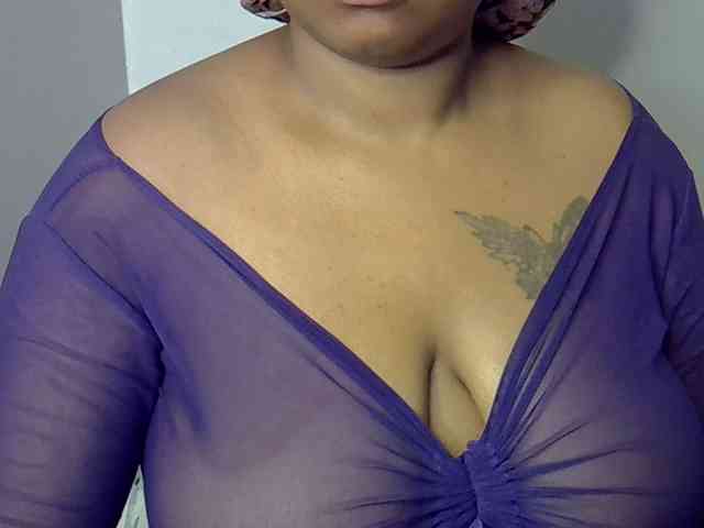 Onlyyhazelbrown webcam